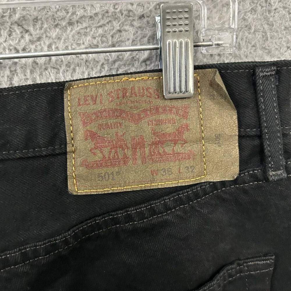 Levis Jeans Mens 36x32 Black Denim 501 Straight Leg Button Fly Dark‎ Wash Work